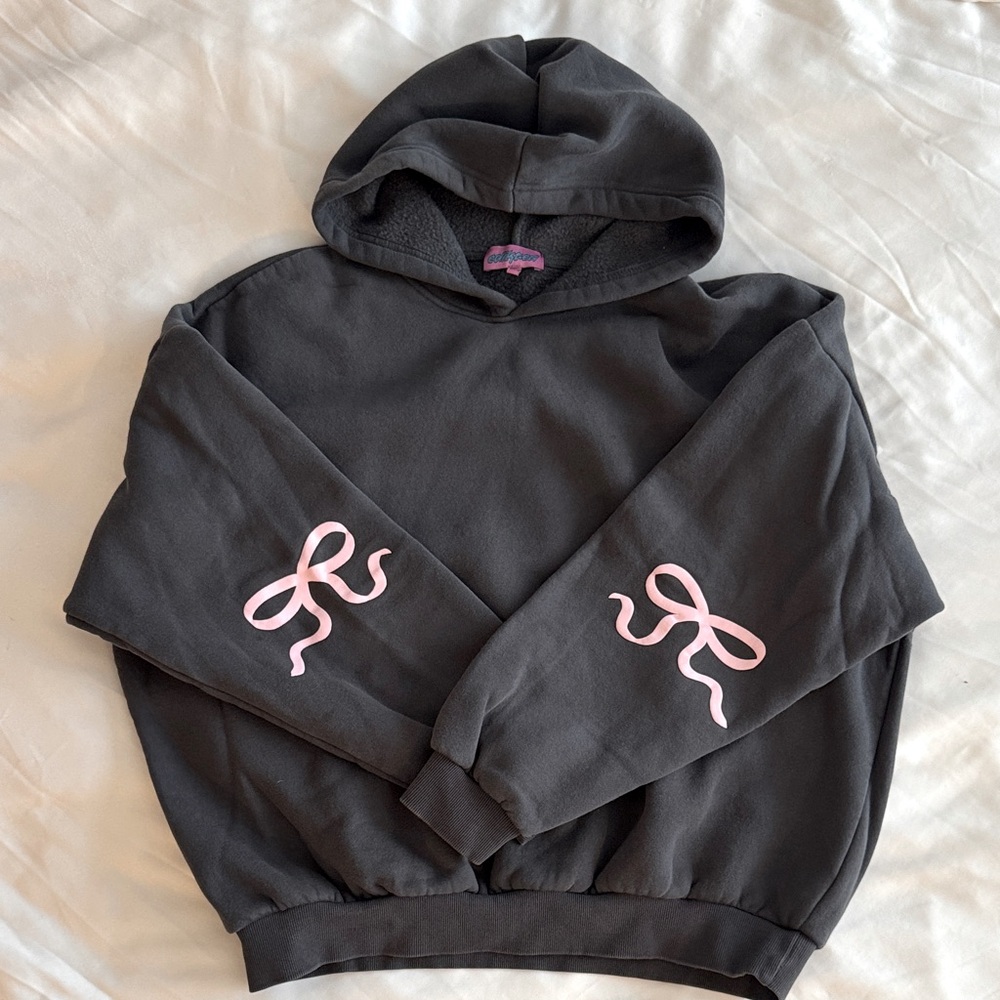 Edikted grey sweatshirt with pink bows